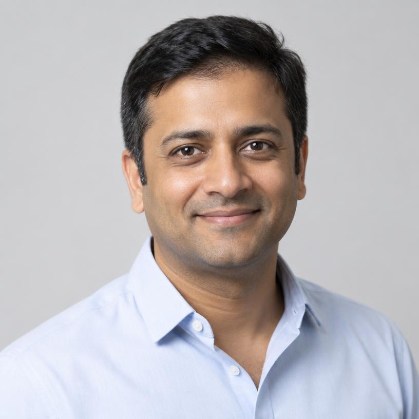 Portrait of keynote speaker Rajiv Menon
